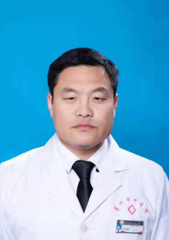 张轶群
